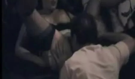 Asiatico ragazza giocando con film porno vintage completi lei vagina paffuto