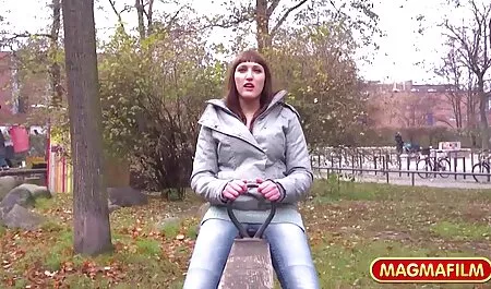 Eccezionale ragazza lecca grande video hard completo cazzo poi prende cum in lei bocca