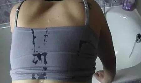 Una ragazza tatuato fresco molto affamato e andò in cucina, ma quando vede un amico, ha deciso di assaggiare il suo cazzo, infine film porno completi anni 70 succhiare tutto lo sperma da lui.