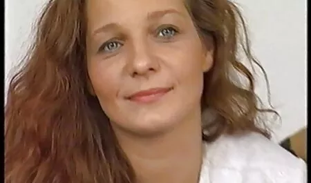 Bionda film porno integrali gratis scopata all'aperto
