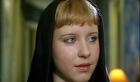 La ragazza con i pantaloni in pelle film erotico completo gratis accarezzando se stesso