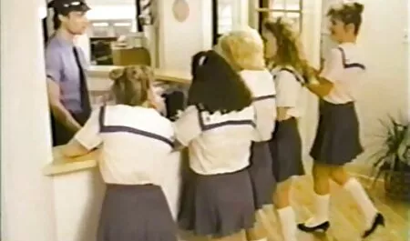 Due pugni sono meglio di uno video completo porno gratis nella vagina