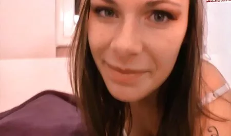 Quando il marito è al video hard completi lavoro, Chmara bionda tirato da un amante sexy