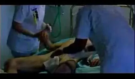 Una cagna con leggings neri strofinando la figa per un cazzo duro roberta gemma film completo