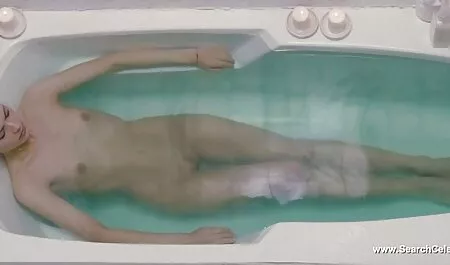 L'uomo riprese sua madre mentre si scopava film completi hard gratis con il fallo
