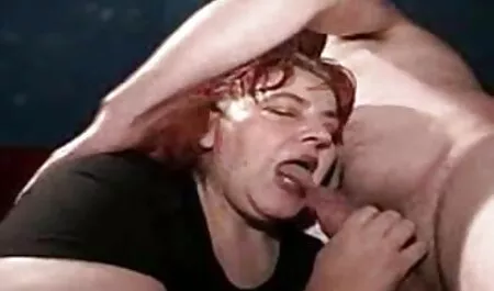 Togliere la cagna con film porno completi russi la biancheria intima rosa e cazzo duro