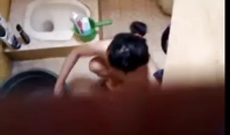 Brunette amano gli uomini che amano lamentarsi e perché gioca un film porno completi con trans ruolo come amante felice