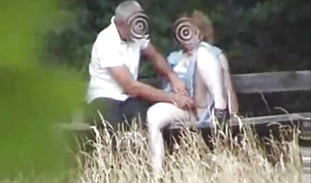 L'uomo record clitoridi grande il suo incesti italiani completi fidanzato sulla macchina fotografica
