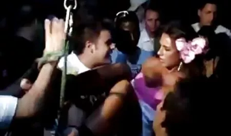 La ragazza video hard completi tedesca, Lucy, entra in tutti i buchi