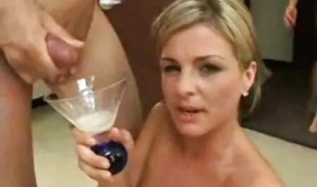 Brunetta in il bagno film completo porno italiano gratis washing lei grande seni