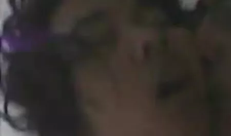Spogliarello per un uomo che il suo brazzers video completi pene è più grande del suo