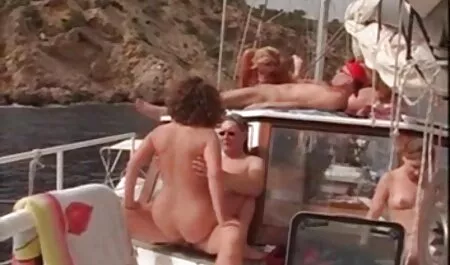 Una coppia di amanti affettuosi a letto, succhiando la succosa, pose complicate, tutto è fantastico, i capelli sono castani come una volta youtube film completi porno provenienti da un bastardo del genere