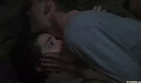 Riempito con film porno vintage completi sperma Nastya nel seminterrato