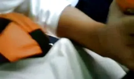 Ebano puttana ottiene la sua figa scopata video porno intero da un grosso cazzo