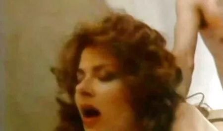 Calda bionda scopa con due lesbo film completo uomini