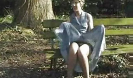 Due coppie porno italiano completo gratis sposate si riuniscono per un selvaggio Orge