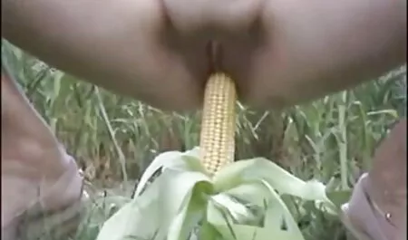 Gli spagnoli sono molto eccitati, ora film incesto completo ha un pene nella sua vagina