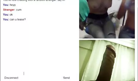 L'uomo è venuto a pulire la videoporno completi piscina, e la pulizia culo cagna