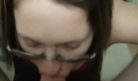 Il film porno completi americani piccolo ragazza in il village fare Masturbazione