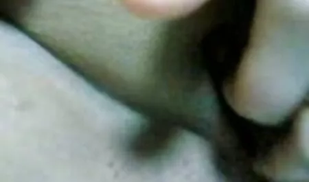 Cagna con un piccolo culo, ma il piacere streaming film porno completi di cavalcare un pene