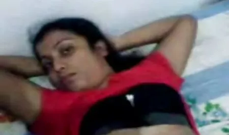 Filmare il pompino di sua moglie e dopo aver visto porno film gratis completi per assicurarsi che lei non è peggio di una Porno star qualsiasi
