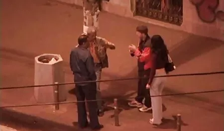 Il hd porno completo ragazzo si stava scopando il suo insegnante nel salotto dell'insegnante